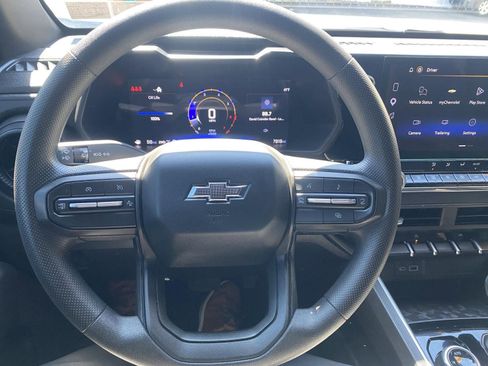 Used 2026 Chevrolet Colorado Trail Boss AWD/4WD image 31