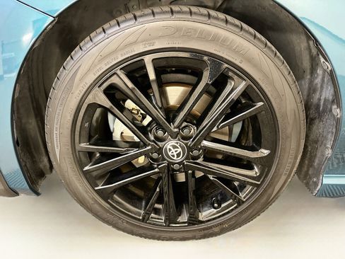 Used 2025 Toyota Camry SE FWD image 35