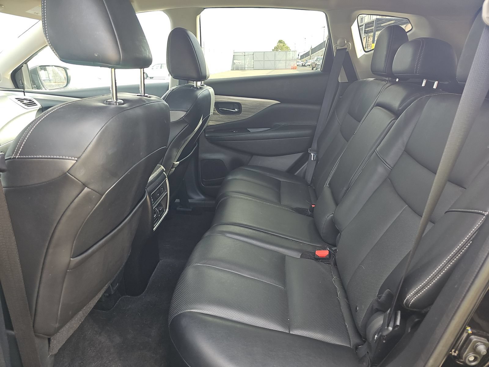 Used 2018 Nissan Murano SL w/ Midnight Edition Package FWD image 6