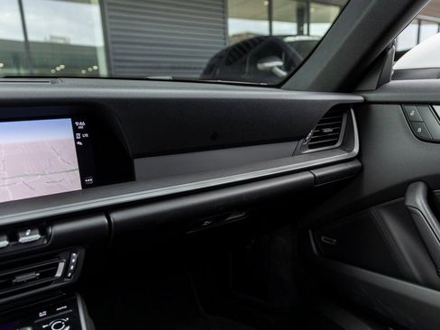 Certified 2022 Porsche 911 Carrera image 32