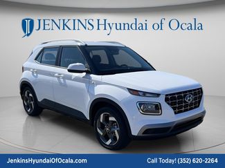 New 2025 Hyundai Venue SEL video 1