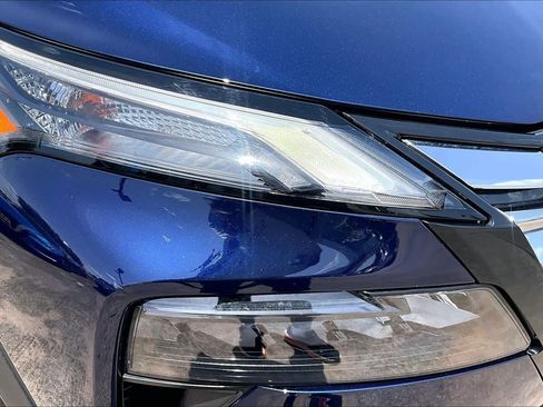Used 2026 Nissan Rogue SV FWD image 27