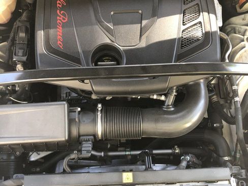 Used 2018 Alfa Romeo Stelvio Sport w/ Quick Order Package 22J Sport image 10