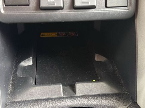 Used 2024 Toyota Corolla Cross XLE w/ Convenience Package FWD image 22