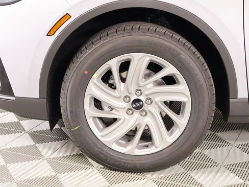 New 2026 Lincoln Corsair Premiere image 18