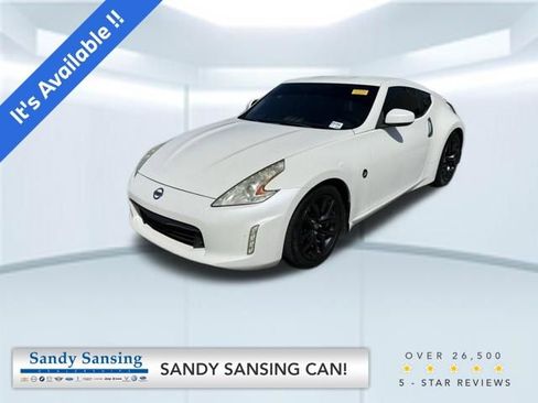Used 2015 Nissan 370Z Coupe RWD image 1