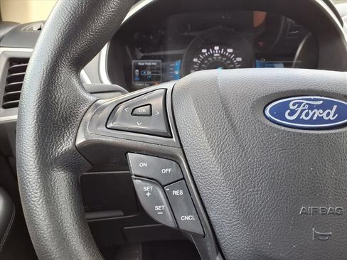 Used 2021 Ford Edge SE FWD image 27