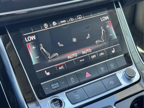 Certified 2022 Audi Q8 Premium w/ Convenience Package image 16
