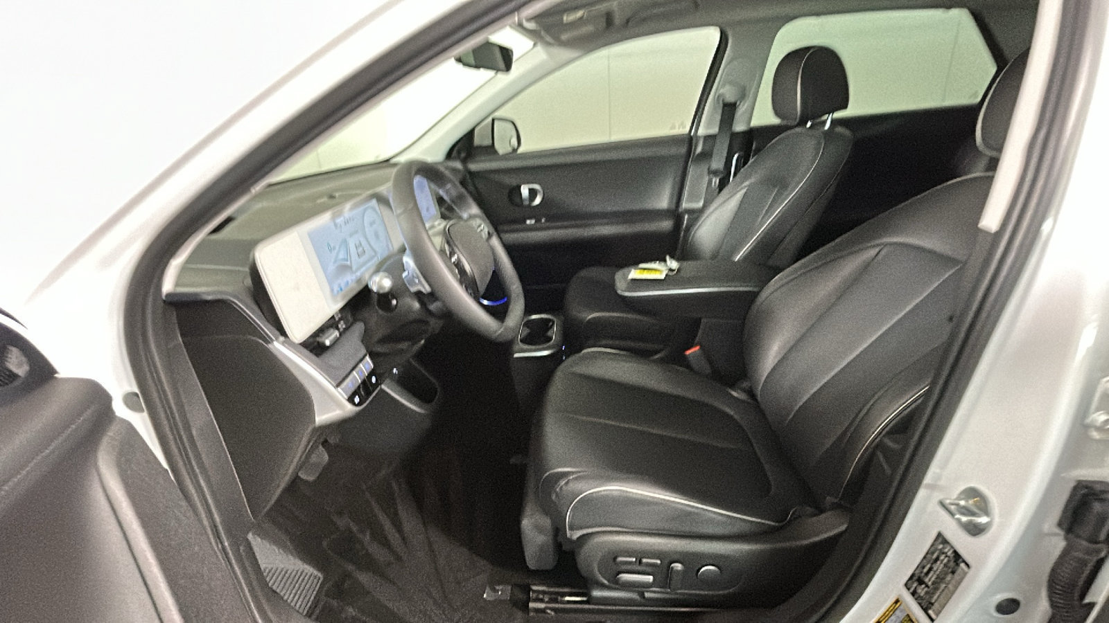 Used 2023 Hyundai Ioniq 5 Limited w/ Cargo Package AWD/4WD image 14
