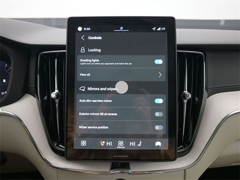 New 2026 Volvo XC60 B5 Ultra w/ Protection Package Premier image 18