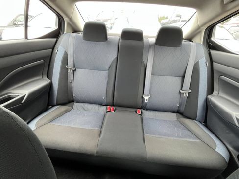 Used 2025 Nissan Versa SV FWD image 37
