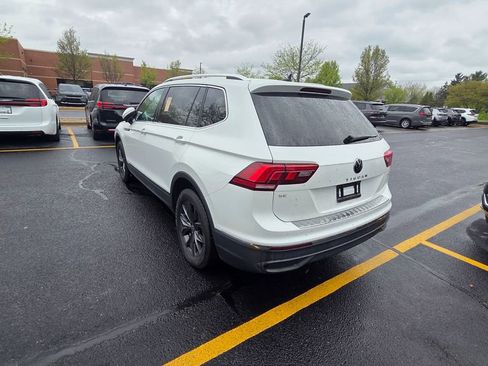 Used 2023 Volkswagen Tiguan SE AWD/4WD image 7