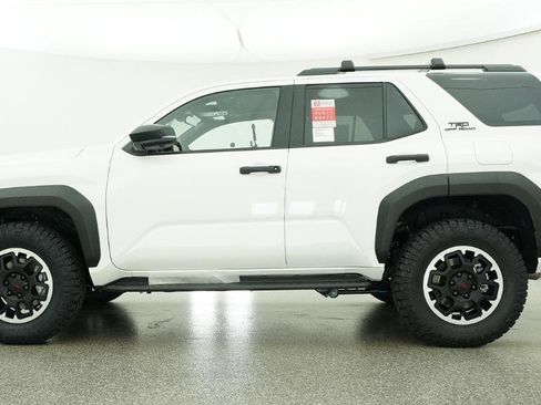 New 2026 Toyota 4Runner TRD Off-Road AWD/4WD image 15