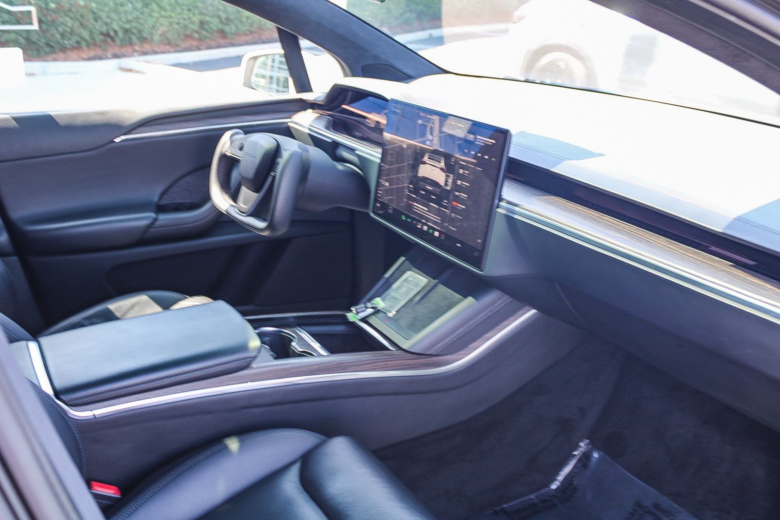 Used 2023 Tesla Model X AWD/4WD image 18