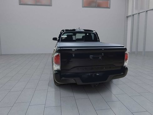 Used 2023 Toyota Tacoma TRD Off-Road w/ TRD Premium Off Road Package AWD/4WD image 7