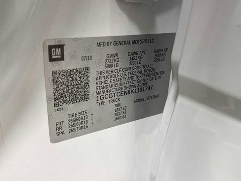 Used 2019 Chevrolet Colorado LT w/ Redline Special Edition image 11