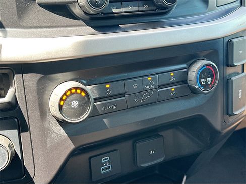 Used 2021 Ford F150 XLT image 15