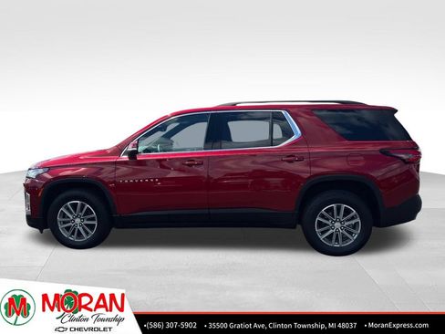 Certified 2023 Chevrolet Traverse LT FWD image 3