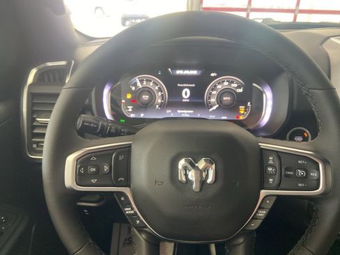 New 2026 RAM 1500 4x4 Crew Cab image 31