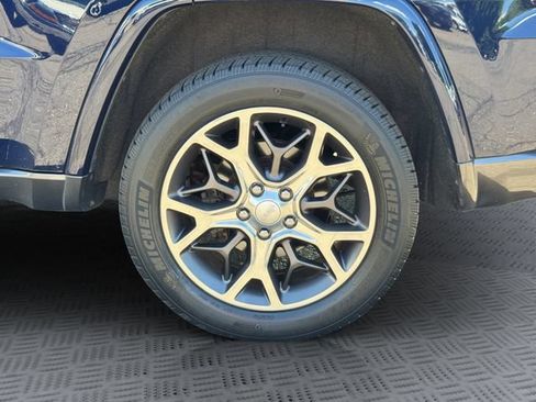Used 2018 Jeep Grand Cherokee Limited AWD/4WD image 31