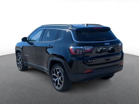 Certified 2025 Jeep Compass Limited AWD/4WD image 6