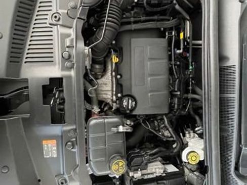 Used 2020 Chevrolet Trax LS image 46