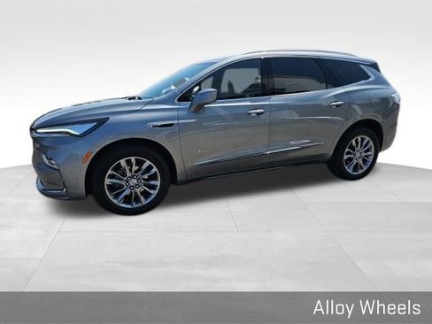 Used 2024 Buick Enclave Avenir w/ Avenir Technology Package image 11