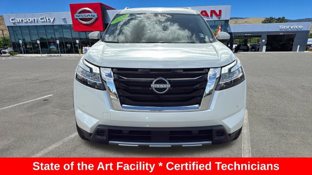 Used 2024 Nissan Pathfinder SL AWD/4WD image 8