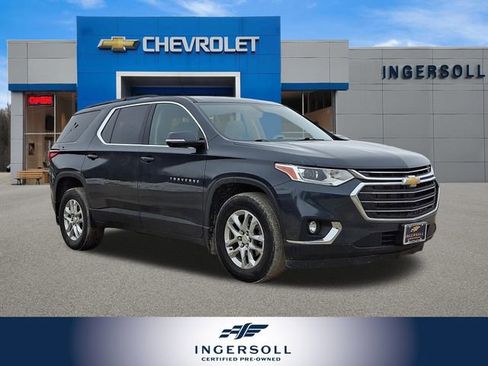 Used 2021 Chevrolet Traverse LT image 1