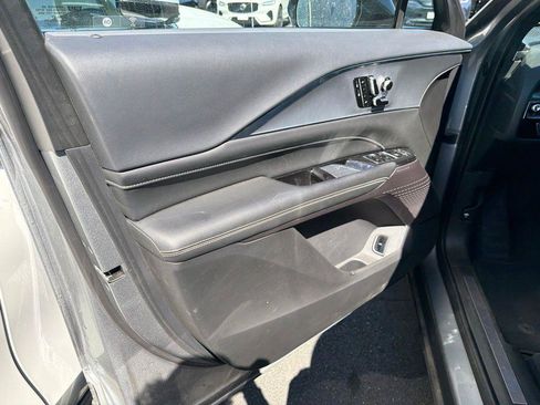 Used 2024 Cadillac Lyriq Tech AWD/4WD image 13