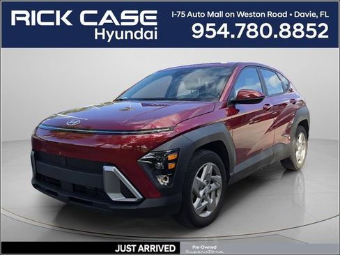 Used 2024 Hyundai Kona SE image 1