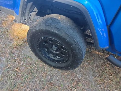 Used 2020 Jeep Gladiator Sport w/ Quick Order Package 24S AWD/4WD image 14