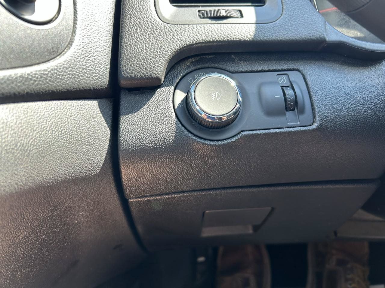 Used 2013 Buick Regal Premium FWD image 24
