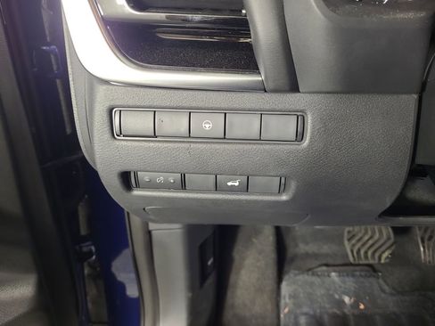 Used 2023 Nissan Rogue SL w/ SL Premium Package AWD/4WD image 16