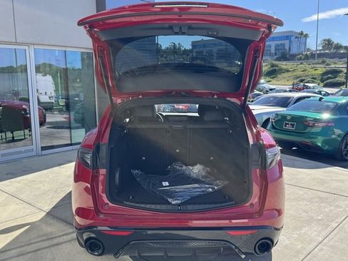 New 2025 Alfa Romeo Stelvio Sprint image 10