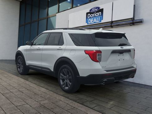 Used 2023 Ford Explorer XLT w/ Equipment Group 202A AWD/4WD image 5