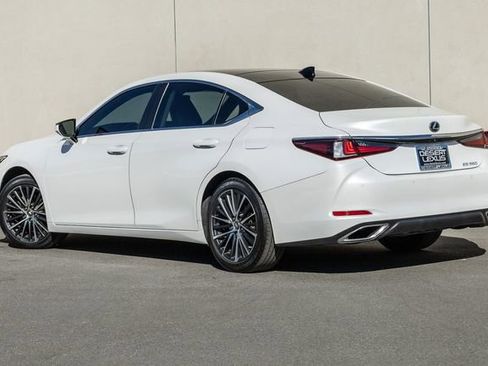 Used 2023 Lexus ES 350 w/ Premium Package image 3