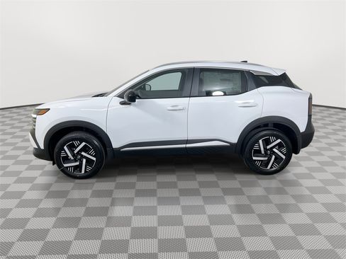 New 2026 Nissan Kicks SV image 5