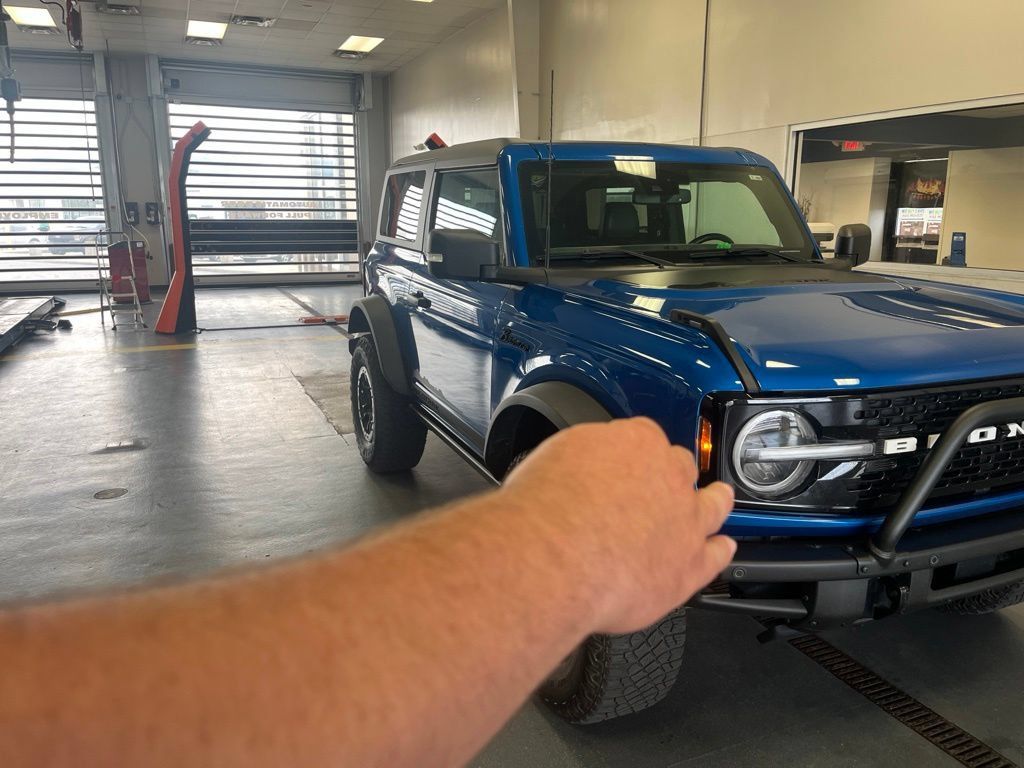 Used 2022 Ford Bronco Wildtrak AWD/4WD image 2