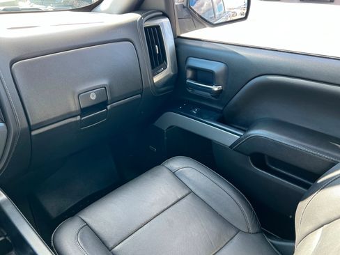 Used 2018 Chevrolet Silverado 1500 LTZ Z71 w/ Redline Edition image 11