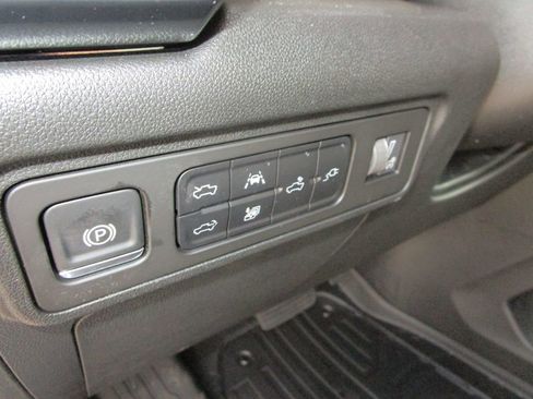 New 2026 GMC Hummer EV 2X image 36