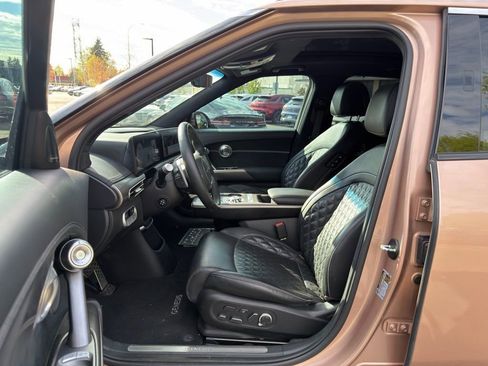 Used 2023 Genesis GV60 Performance AWD/4WD image 7