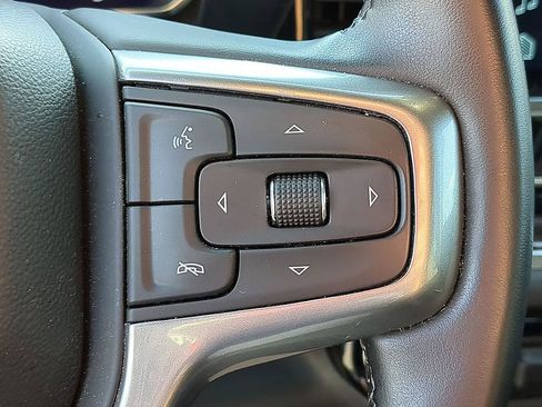 Used 2023 Chevrolet Silverado 1500 LT AWD/4WD image 17