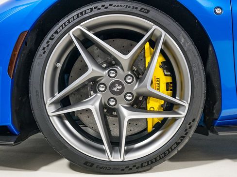 Used 2021 Ferrari F8 Tributo RWD image 23