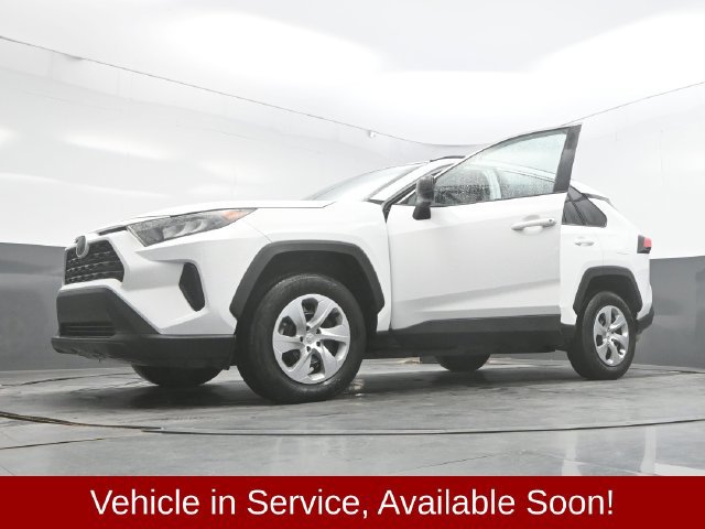 Used 2021 Toyota RAV4 LE AWD/4WD image 32