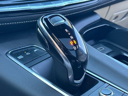 Certified 2024 Cadillac Escalade Premium Luxury image 32