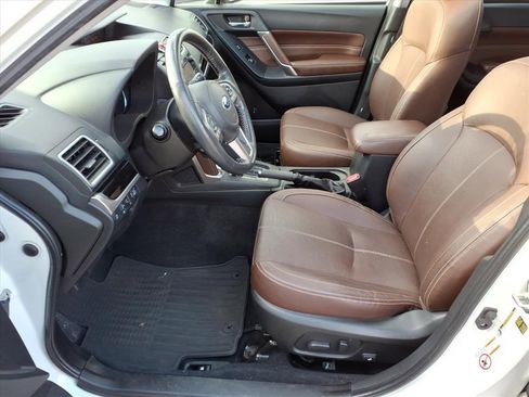 Used 2018 Subaru Forester 2.5i Touring image 12