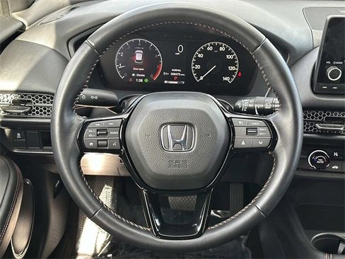 Used 2025 Honda HR-V Sport image 11