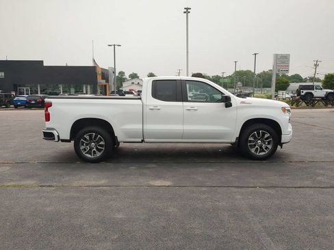 Used 2023 Chevrolet Silverado 1500 RST AWD/4WD image 3