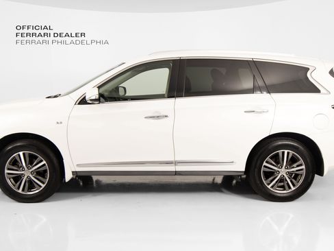 Used 2017 INFINITI QX60 Luxe w/ Premium Plus Package AWD/4WD image 4